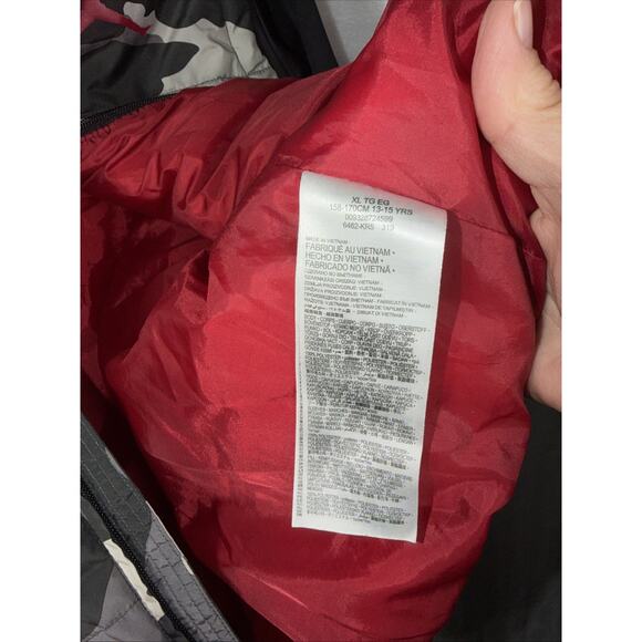 AIR JORDAN boys LAYERED-LOOK HOODED Puffer VEST JACKET XL camo Jump Man Logo - Picture 9 of 10